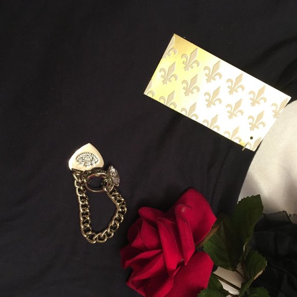 RARE new vintage juicy couture tee shirt and 2 bracelet set ! - Picture 7 of 13